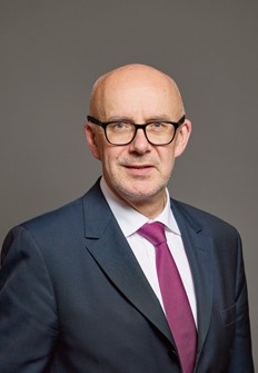 马特·韦斯特先生 (Matt Western MP),英国驻越南、泰国、柬埔寨和老挝贸易特使。