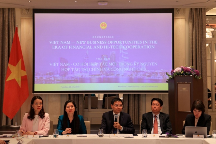 越南邀请瑞士投资者加入国际金融中心