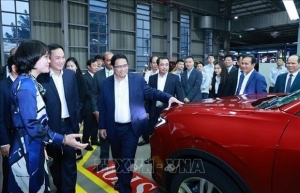 越南政府总理范明正对海阳省进行工作访问