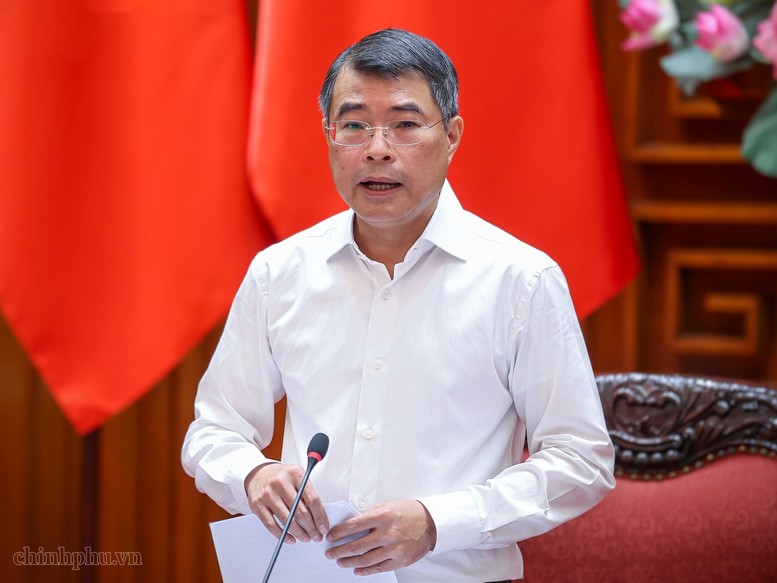 越南政府总理黎明雄主持会议。 (照片:VGP)