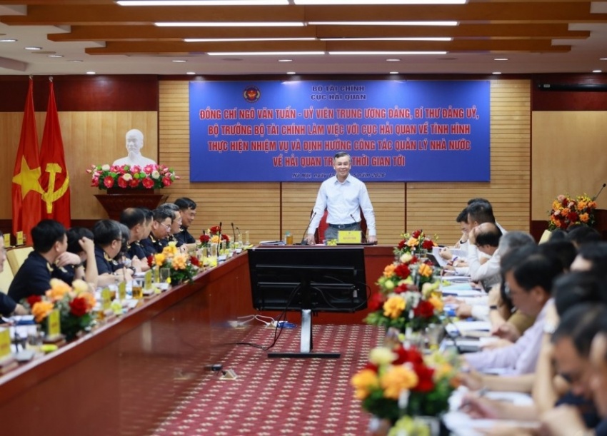 越南海关加速人工智能和数字化转型以提高贸易效率
