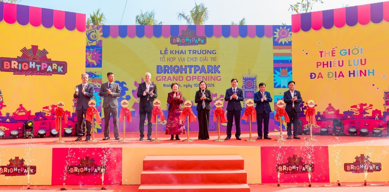 BRIGHTPARK 娱乐中心在宁平开业