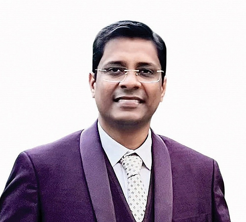 Vaibhav Saxena,Vilaf 外国法律顾问