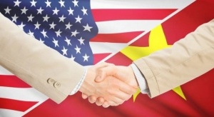 越南与美国商业委员会讨论能源和高科技合作