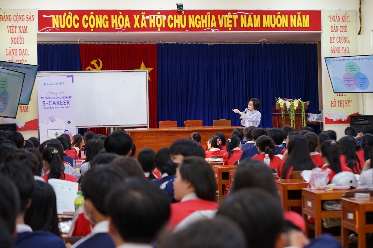 越南新韩生命致力于促进可持续社区发展 (PR)