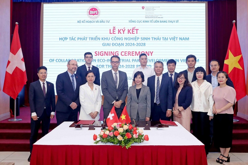 MPI和SECO就2024-2028年越南生态工业园区开发合作握手