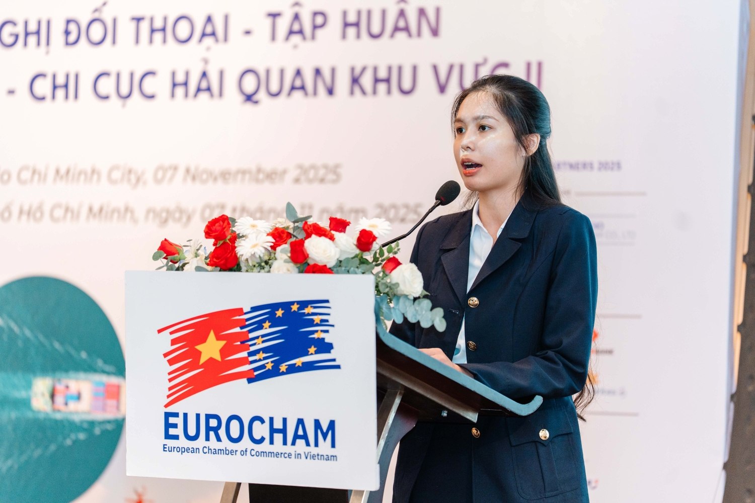 欧洲企业与胡志明市第二地区海关分局进行对话