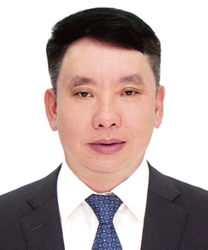 海防市人民委员会副主席陈文泉博士