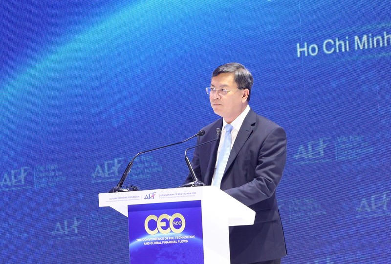 Vice Chairman of HCM City's People's Committee Nguyen Cong Vinh speaks at the event. (照片:芳芝)