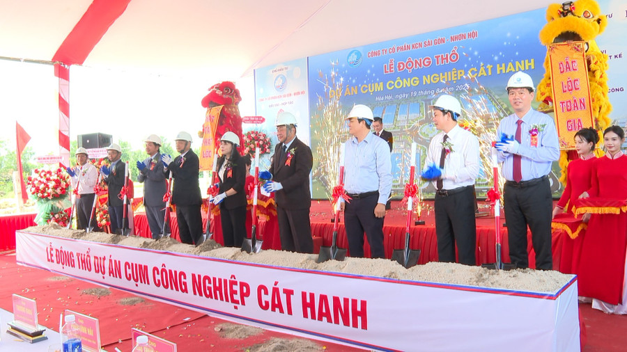 Cát Hanh – IC