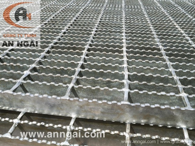 Sàn grating mạ kẽm ren cưa