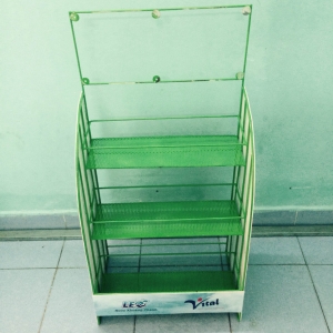Kệ trưng bày