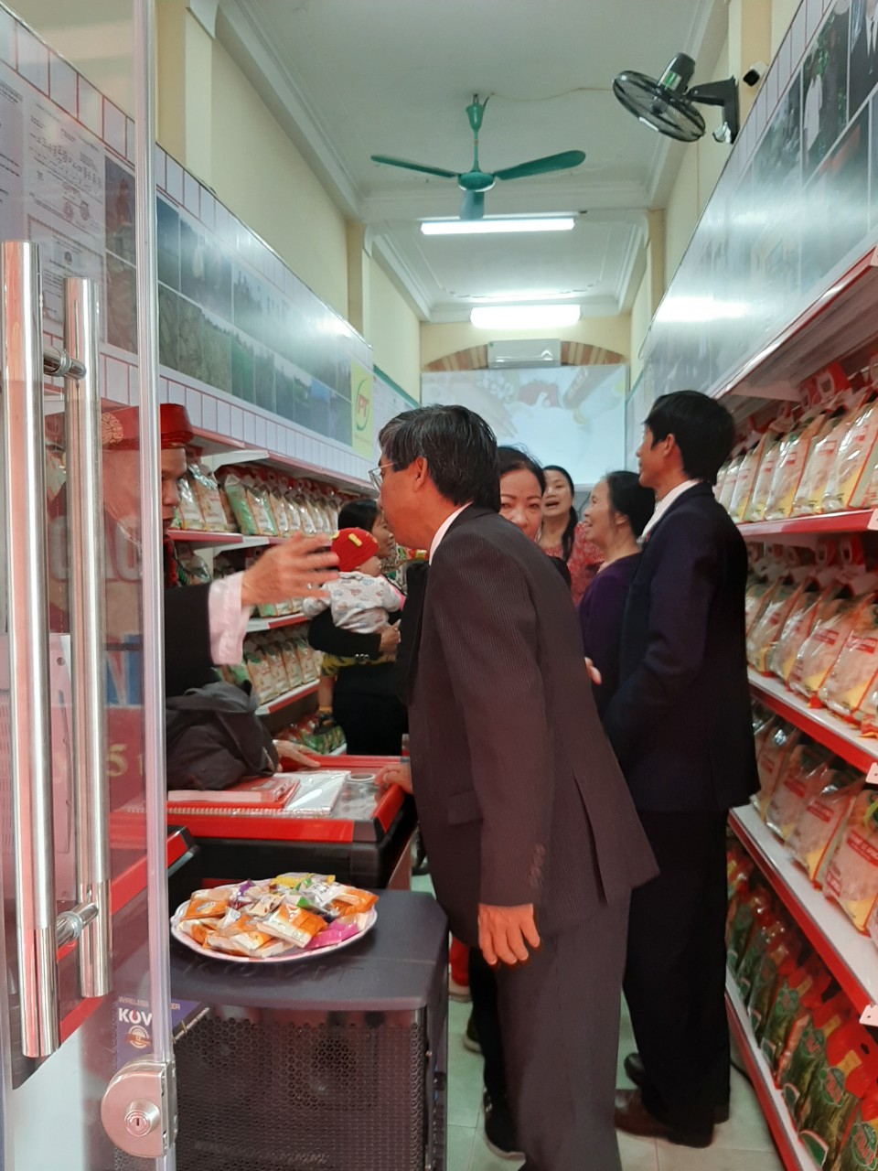 Nội Thất Voi Đi ủng