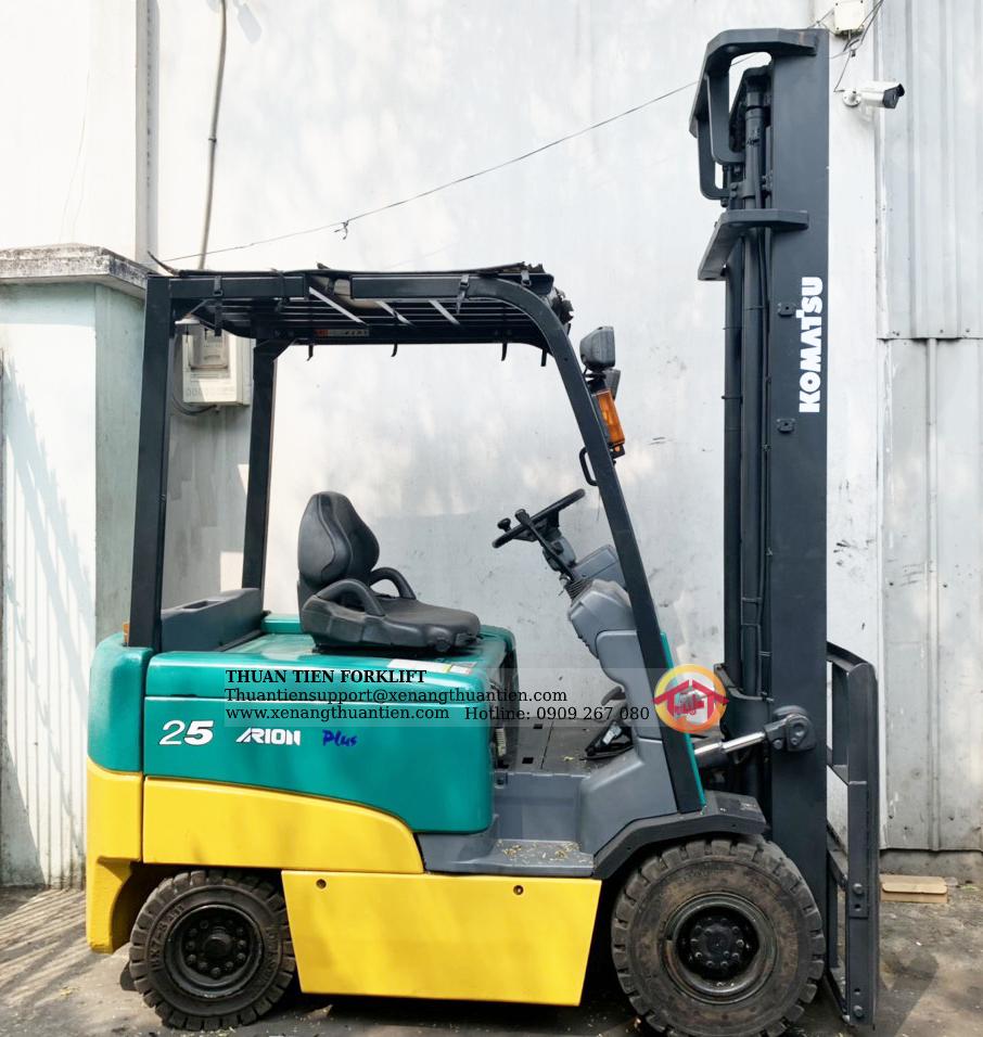 Xe nâng điện