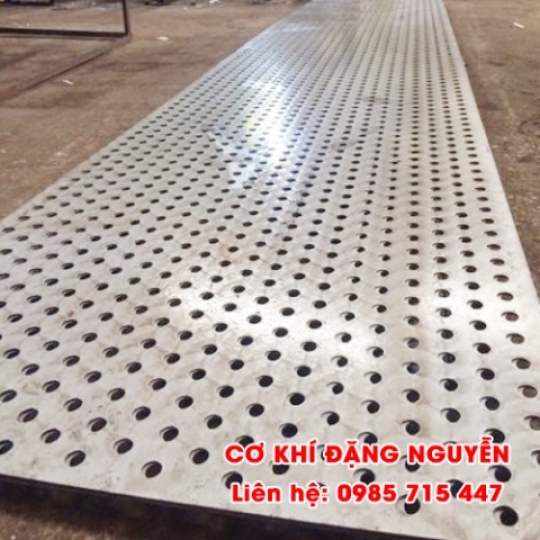 Thép không rỉ đột lỗ