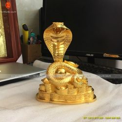 Con rắn dát vàng