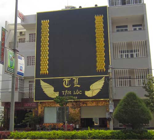 Mặt dựng Aluminium