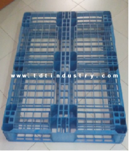Pallet nhựa cũ