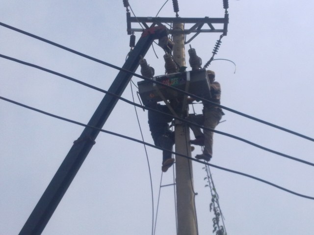 Thi công đường dây điện 22kV