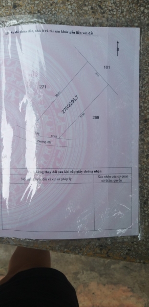 Bán đất 140 triệu/mét ngang