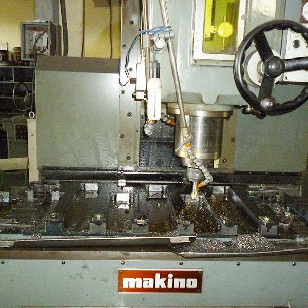 Xưởng máy CNC cơ khí chính xác