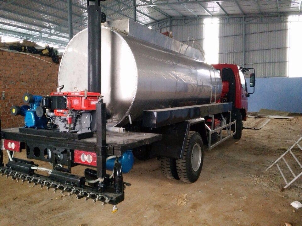 Xe bồn chứa nhựa đường