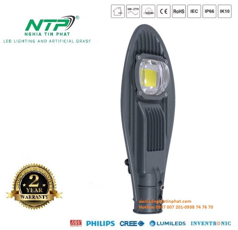 Đèn đường chiếc lá