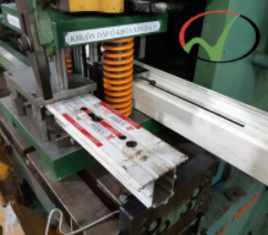 Gia công cắt dây CNC