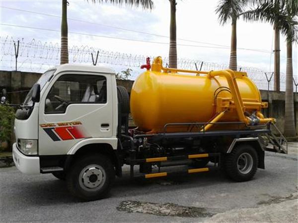Xe hút chất thải