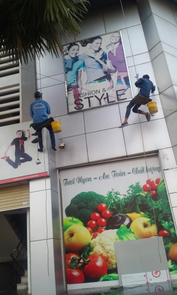 Dịch vụ lau biển Alu