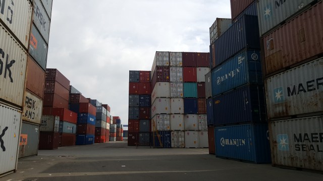 Container
