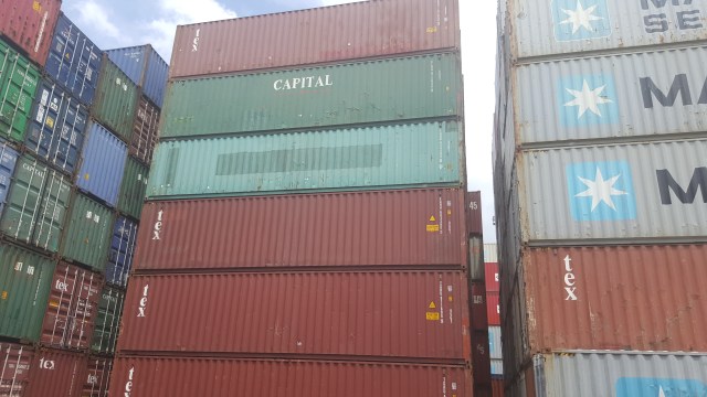 Container