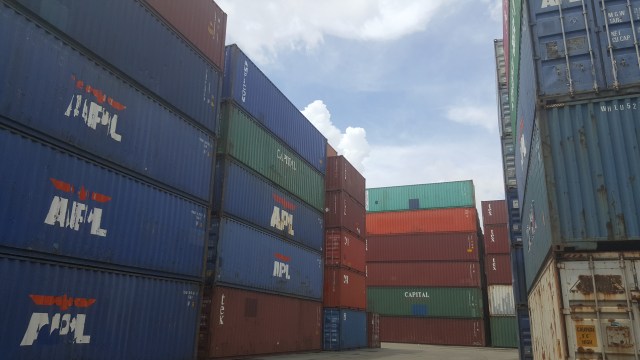 Container