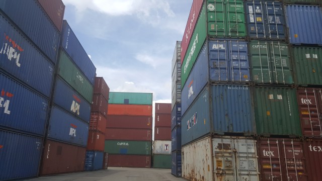 Container