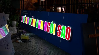 Bảng hiệu quảng cáo