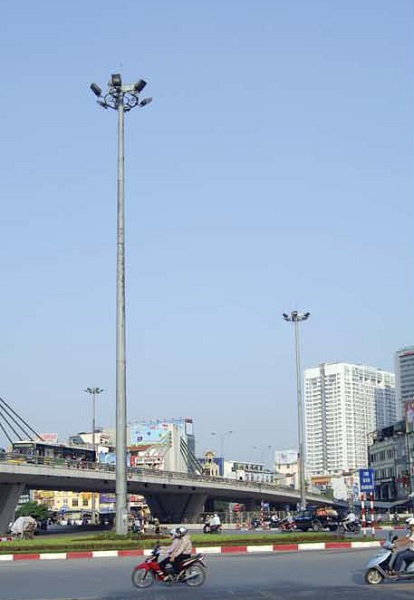Cột đèn giàn pha nâng hạ