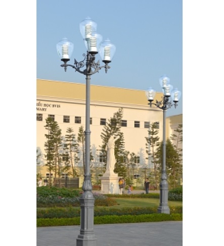 Cột đèn sân vườn