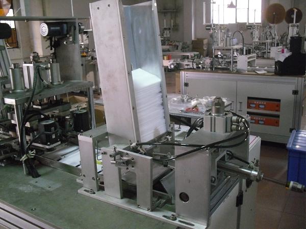 Máy hàn quai tai tự động