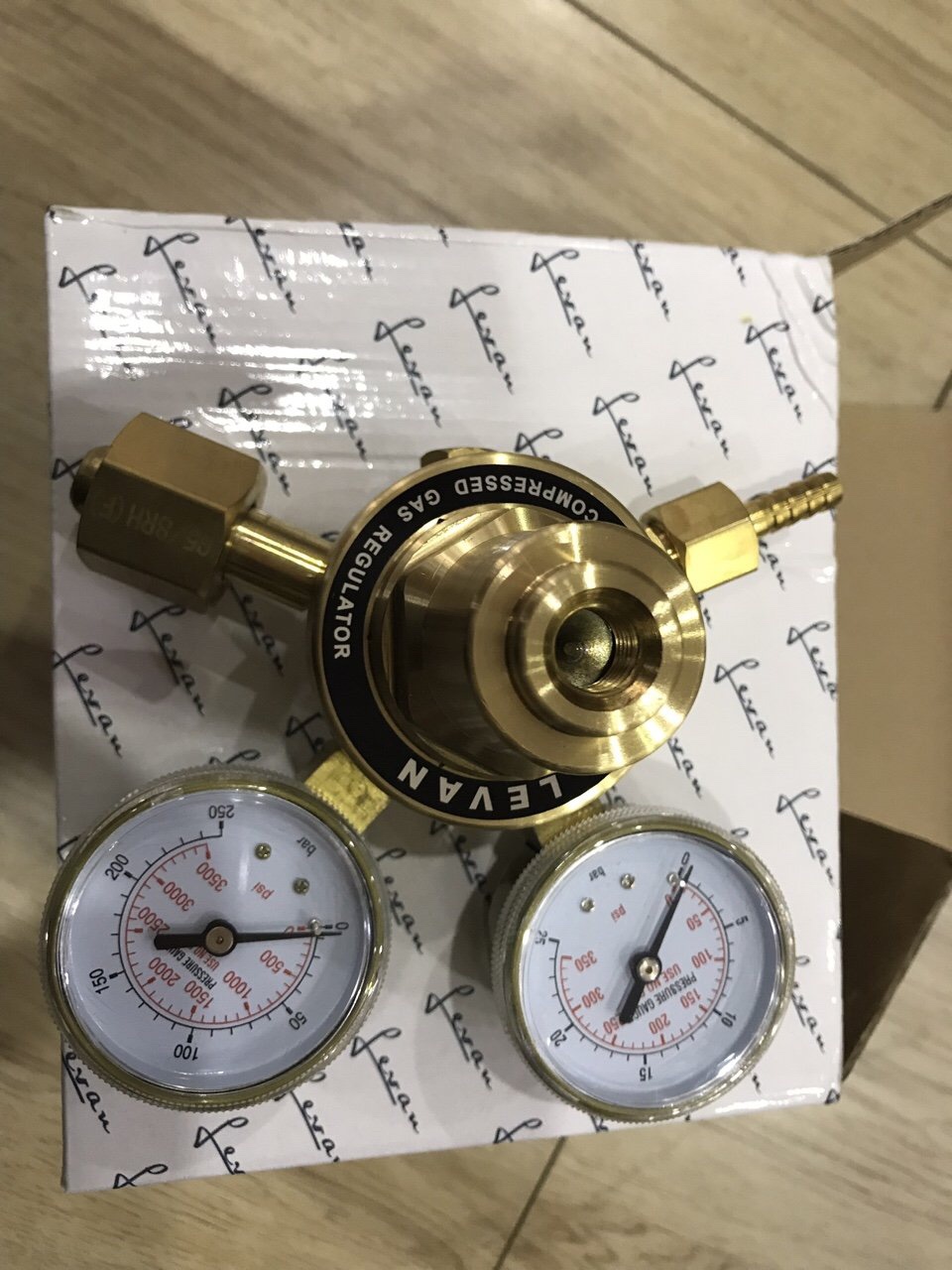 Đồng hồ Nito