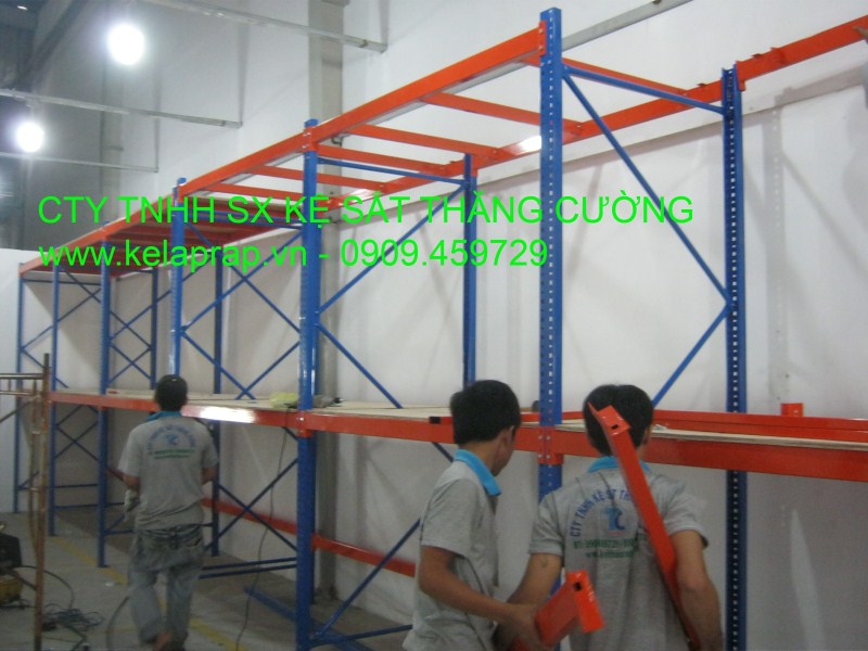 Kệ sắt trung tải