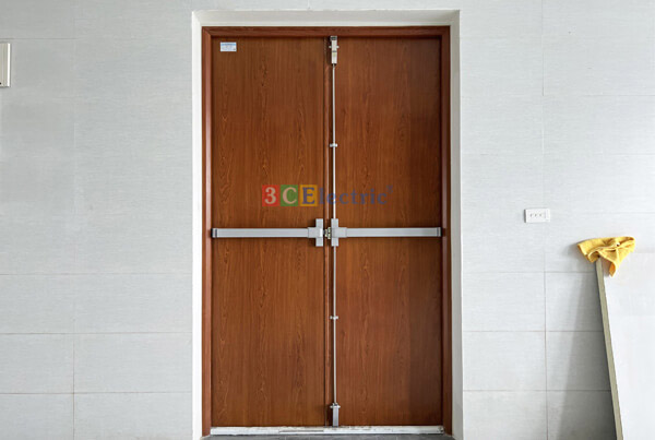 Cửa chống cháy & tủ rack Trung tâm y tế Bắc Giang