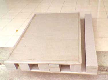 Pallet giấy 3 chân