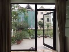 Cửa đi mở quay