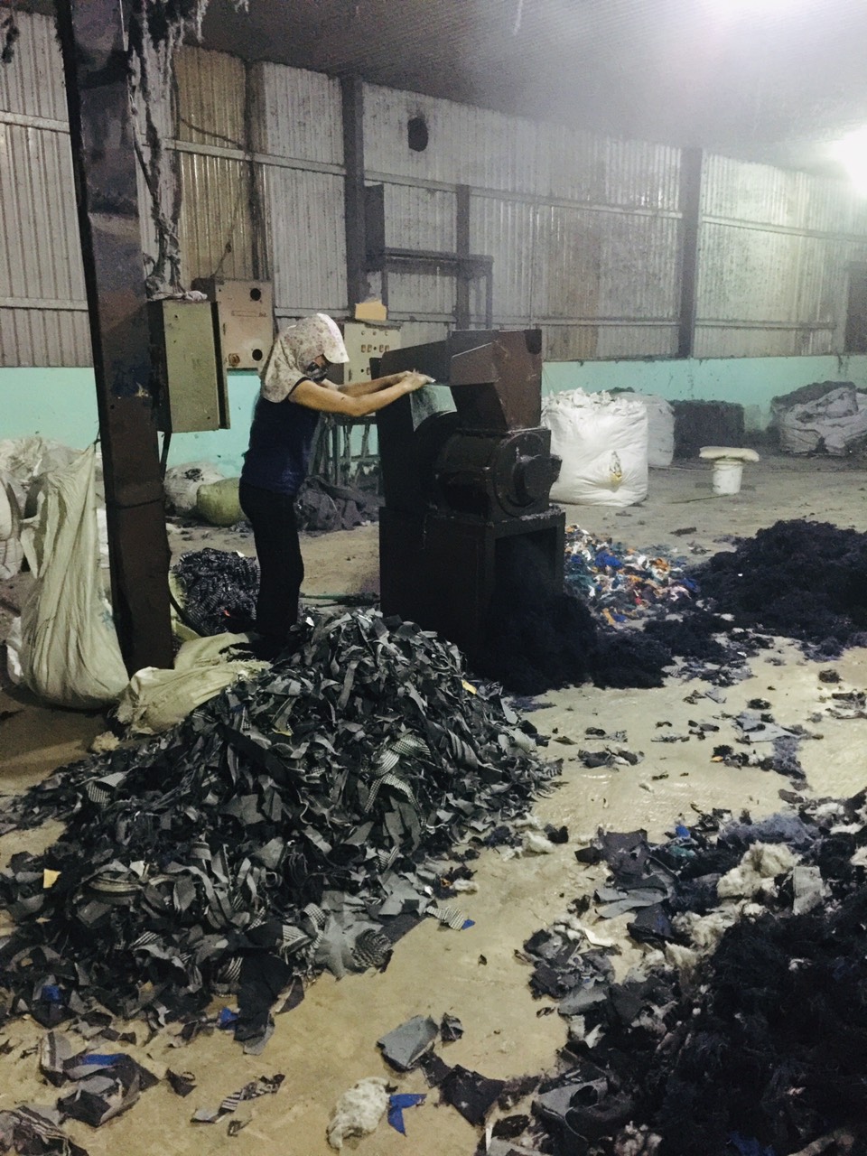 Thu mua vải vụn