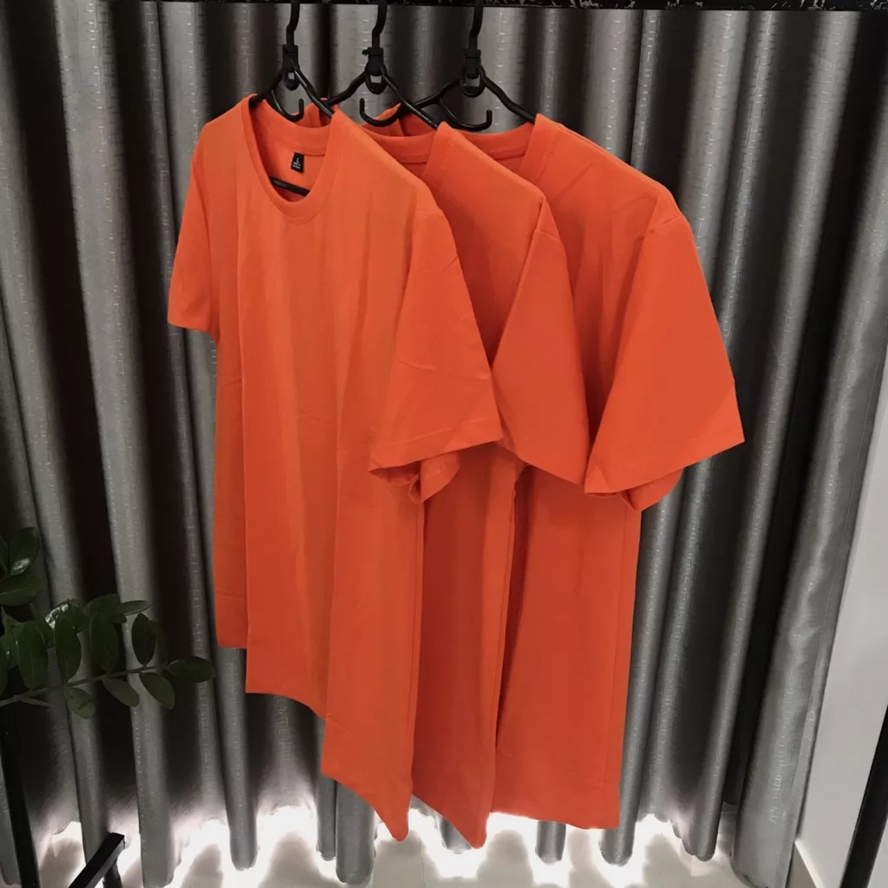 áo thun cổ tròn