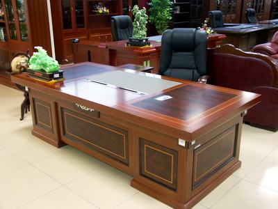 Bàn giám đốc