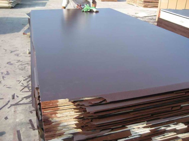 Gỗ dán xây dựng, phủ phim
