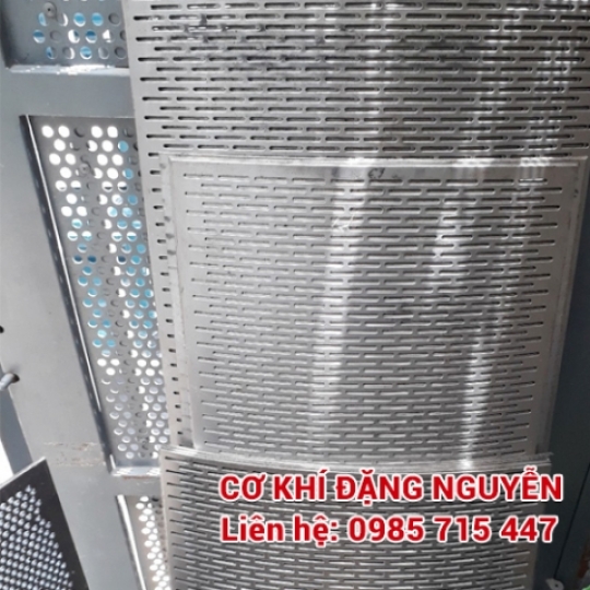 Thép tấm đột lỗ