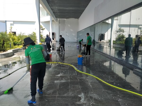 Dịch vụ vệ sinh công nghiệp