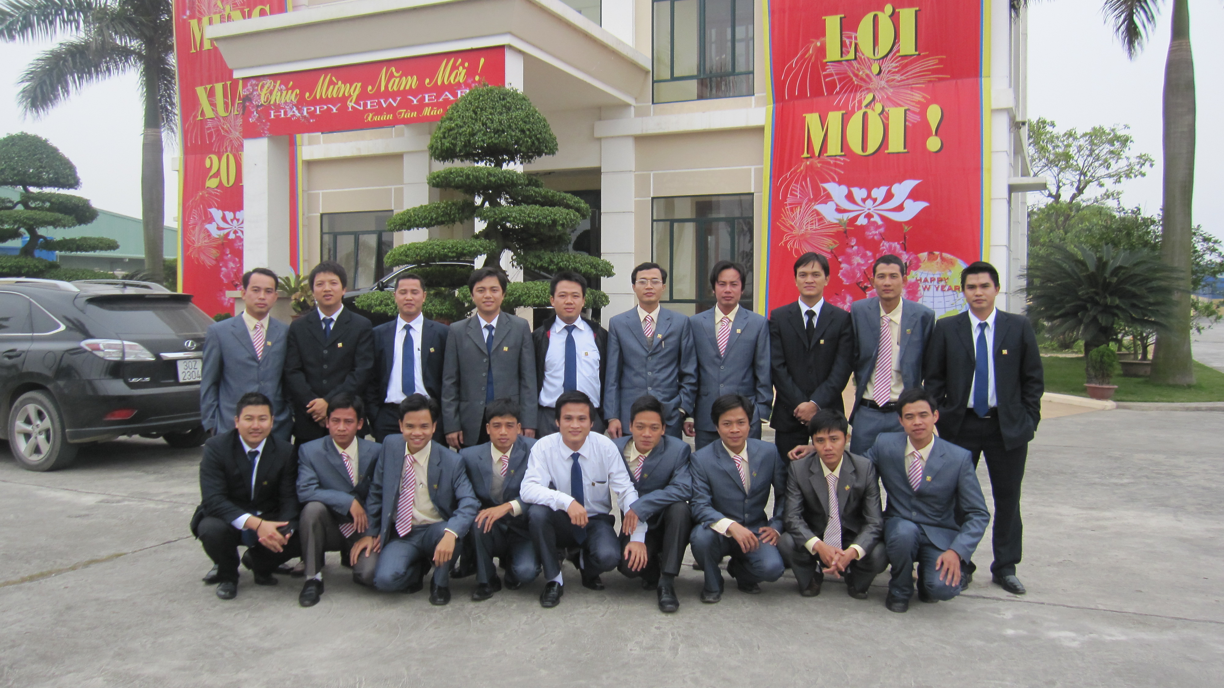 Nhân viên công ty